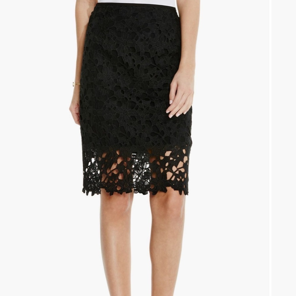 Vince Camuto Nordstrom black eyelet lace floral design pencil skirt size 4 6